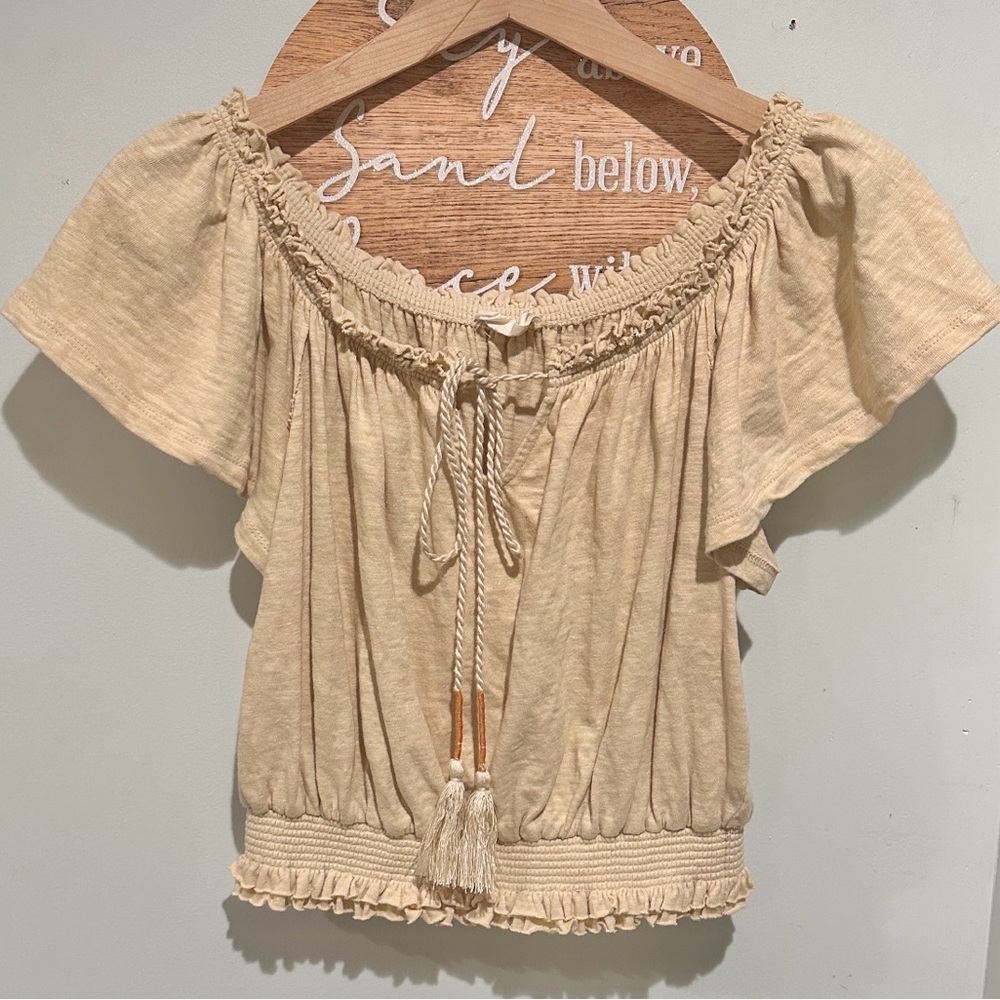 Alter stated Beige Ruffled Hem Top - Picture 2 of 6